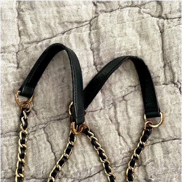 Tory Burch Black Bag with Gold Straps - Picture 4 of 4